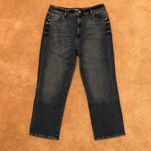 M1858 Mia Ultra High Rise Straight Crop Jeans EUC